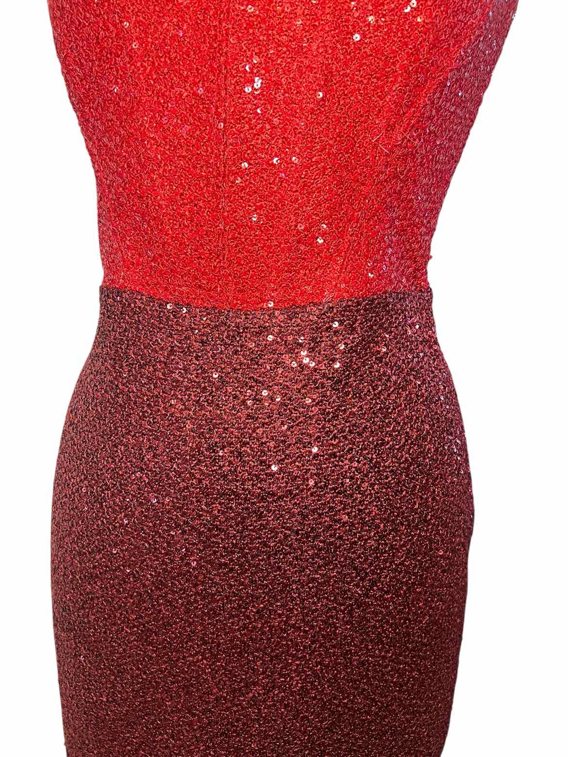 ST JOHN Size 8 red/burgundy FORMAL