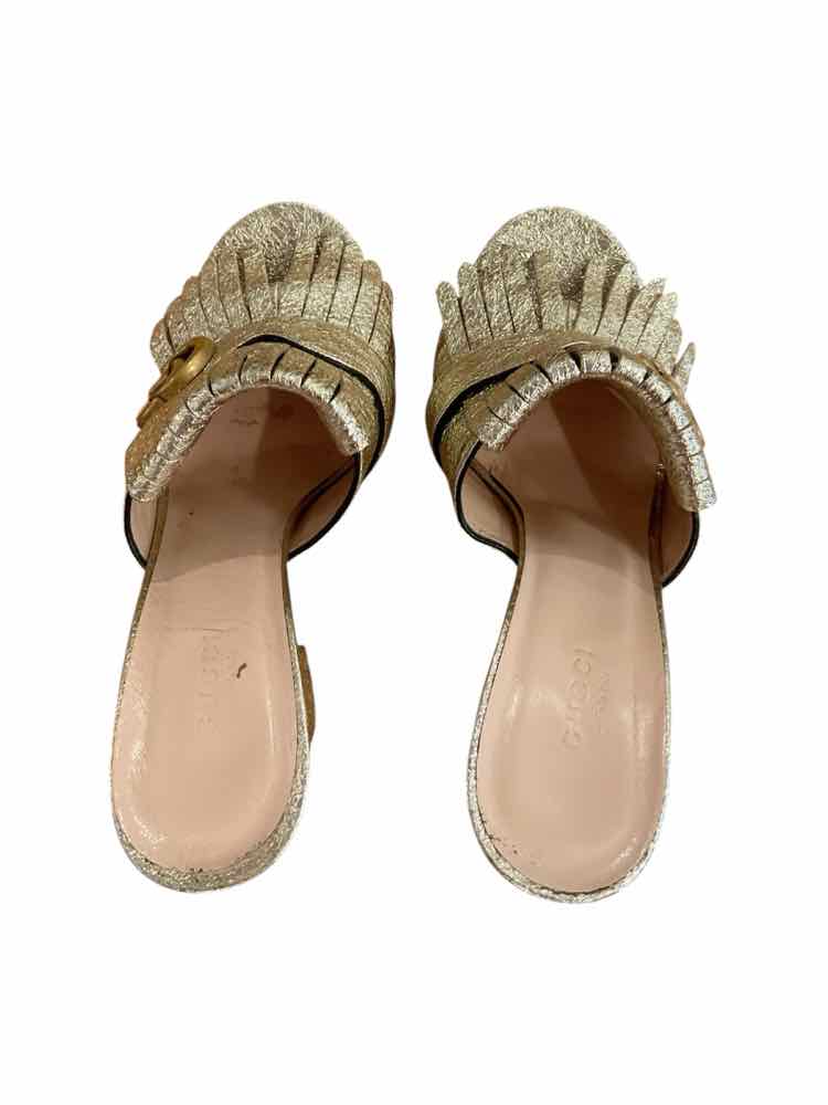 GUCCI Size 40 gold Shoes
