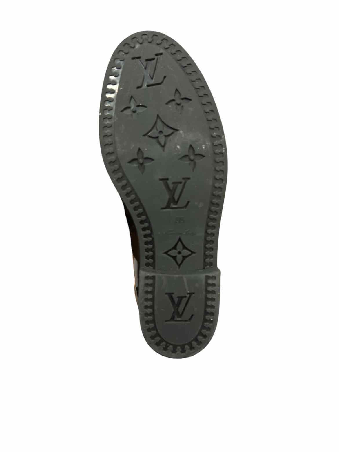 LOUIS VUITTON Size 35 Black Shoes