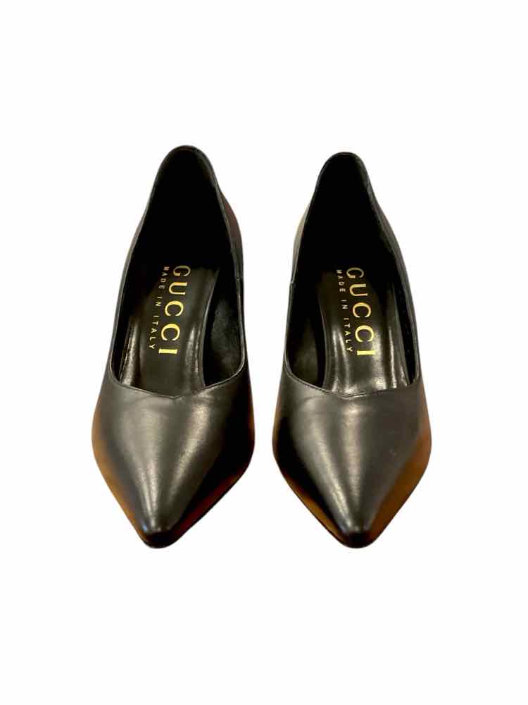 GUCCI Size 37 Black Shoes