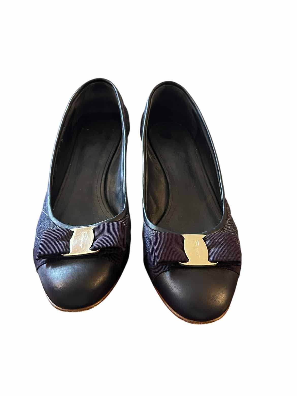 Ferragamo Size 8.5 Navy Shoes