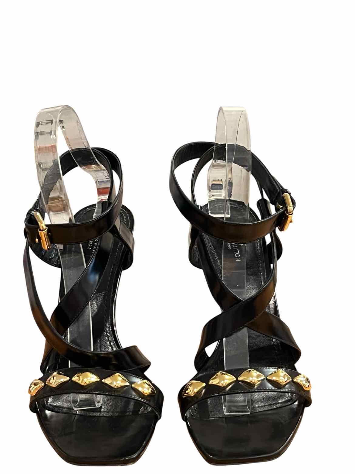 LOUIS VUITTON Size 39 Black Shoes