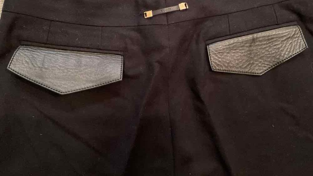 GUCCI Size 42 Black Pants