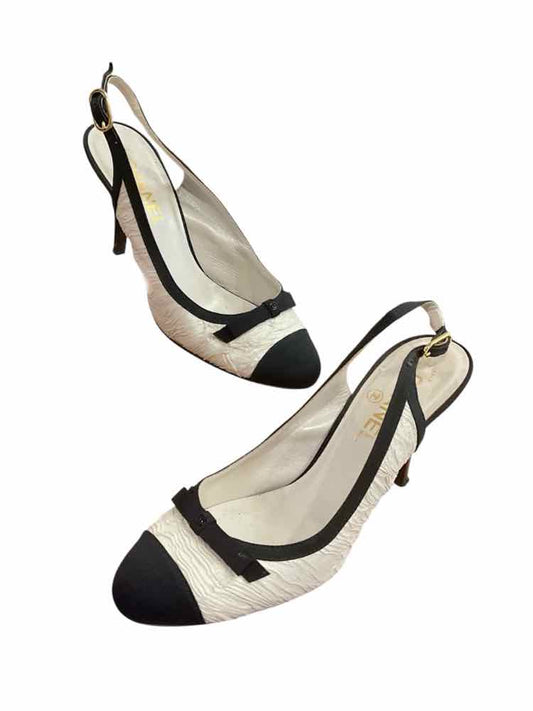 Chanel Size 38 white/black Shoes