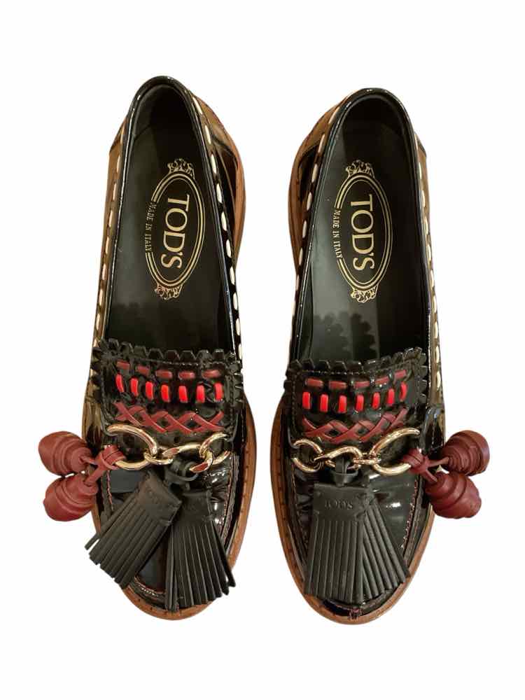 Tod's Size 38 black patent Shoes