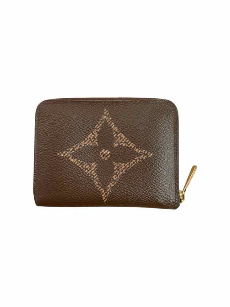 LOUIS VUITTON Size Small Brown/gold Wallet
