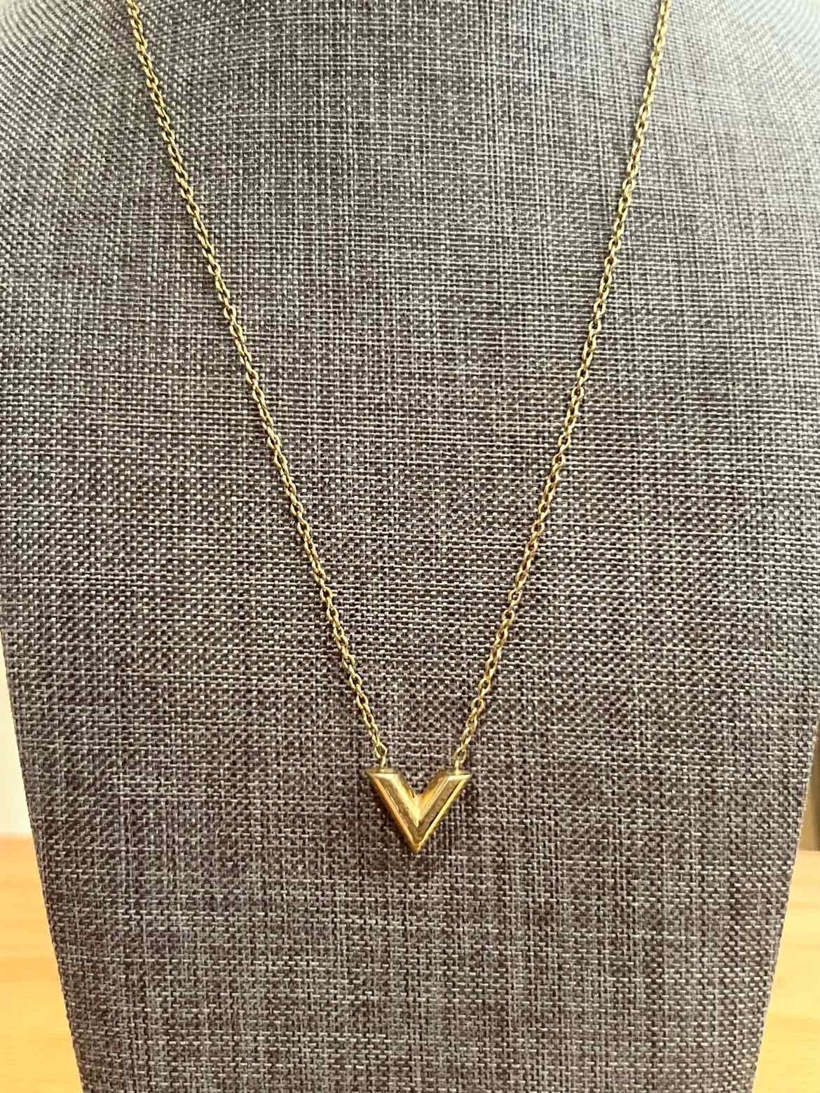 Louis Vuitton gold tone Essential V Necklace Necklace