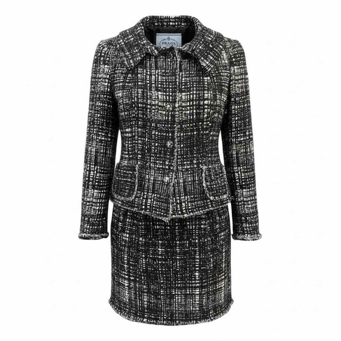 スーツ PRADA 2001 3B Tailored Set-up Prada Size 40 BLK/WH suit – Encore Consignment Boutique