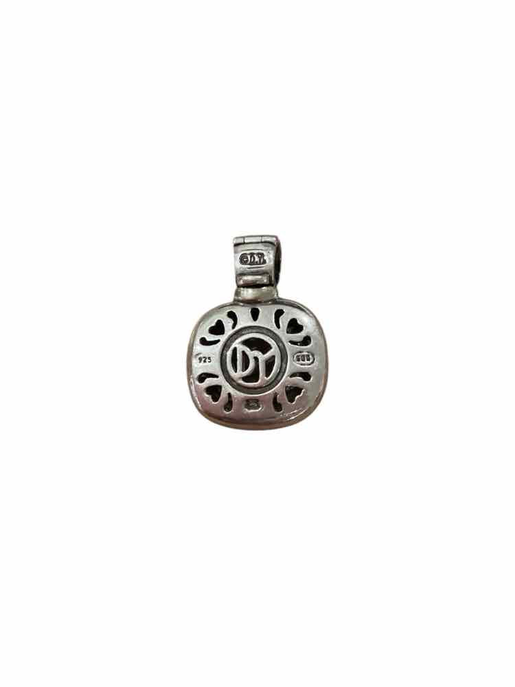 David Yurman Size Small ss/585/blue topaz Pendant