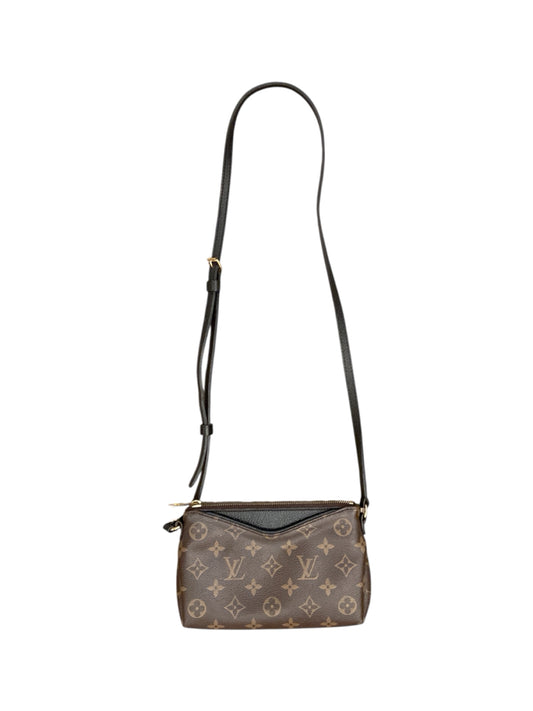LOUIS VUITTON Size Small monogram/black Purse