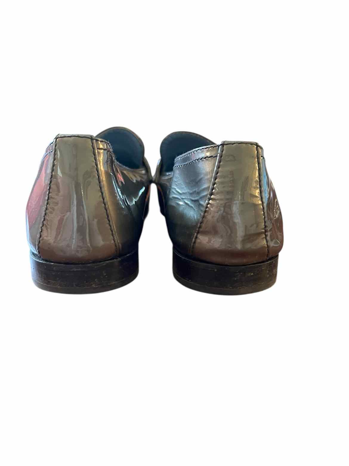 Prada Size 38 Grey Shoes