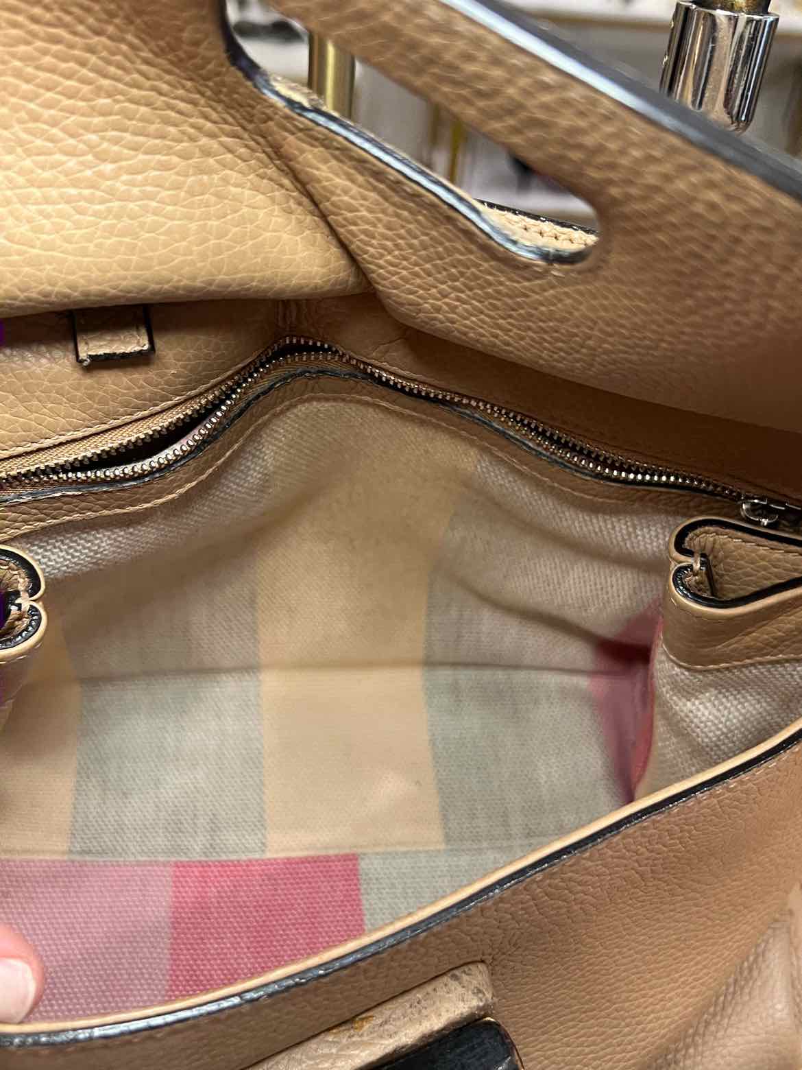 GUCCI Size Medium BROWN Purse