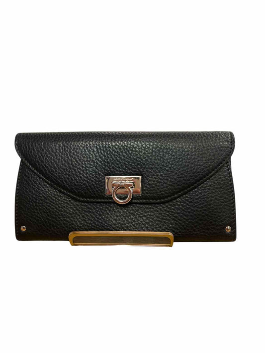 Ferragamo Size Long Black Wallet