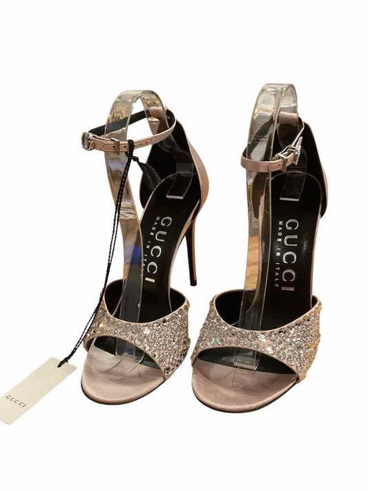 GUCCI Size 37 champagne Shoes