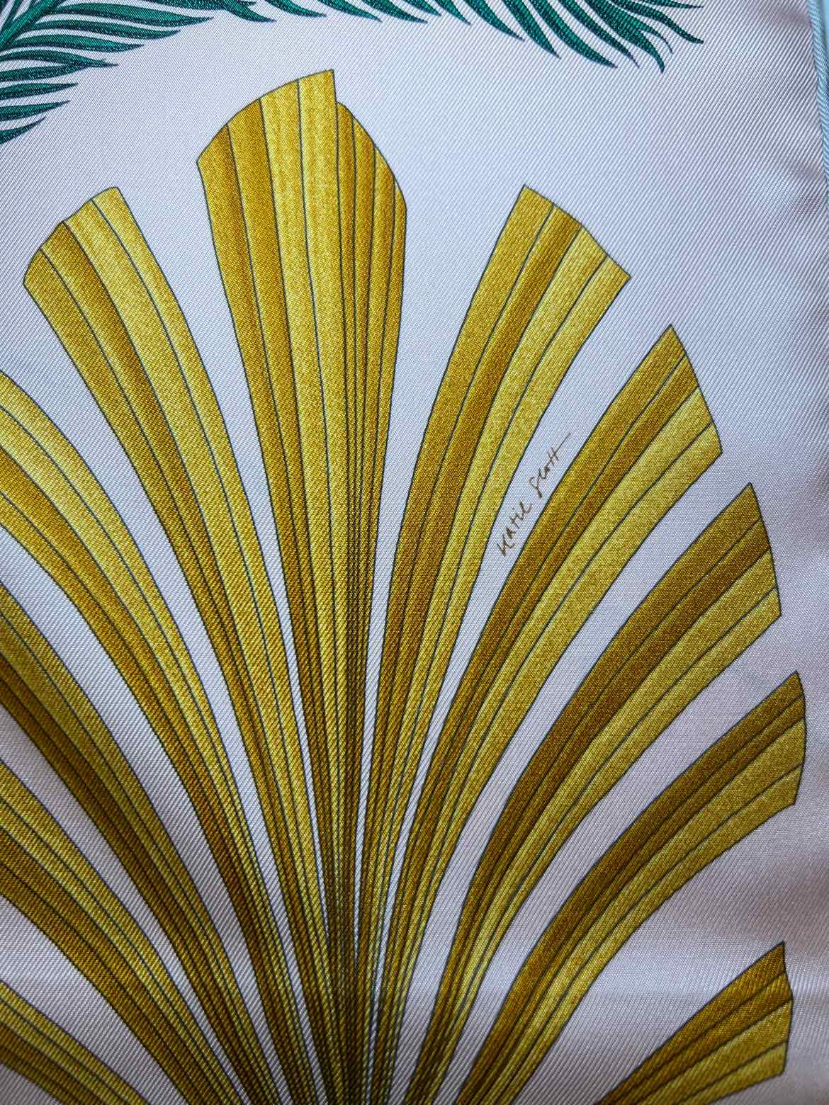 Hermes Size 90 pk/grn/org/yell Scarf