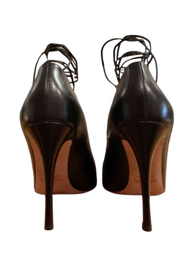 Valentino Size 36 Black Shoes