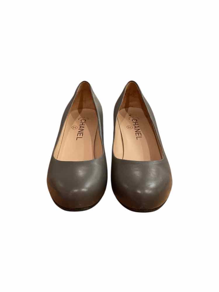 Chanel Size 38.5 Grey Shoes