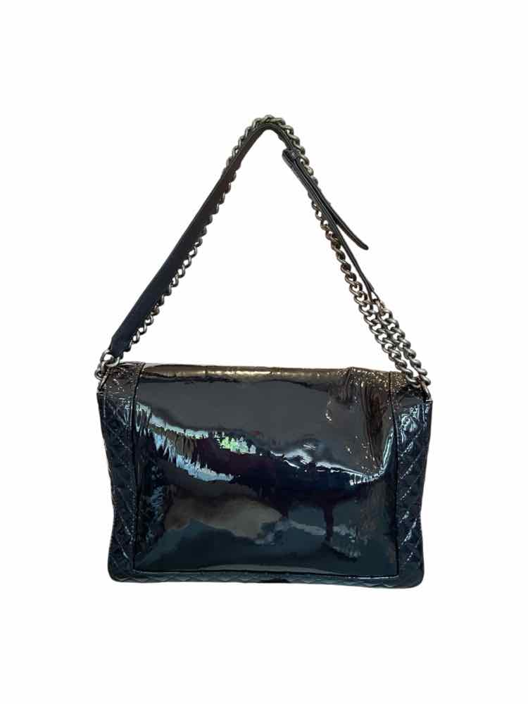 Chanel Size Jumbo navy patent Purse