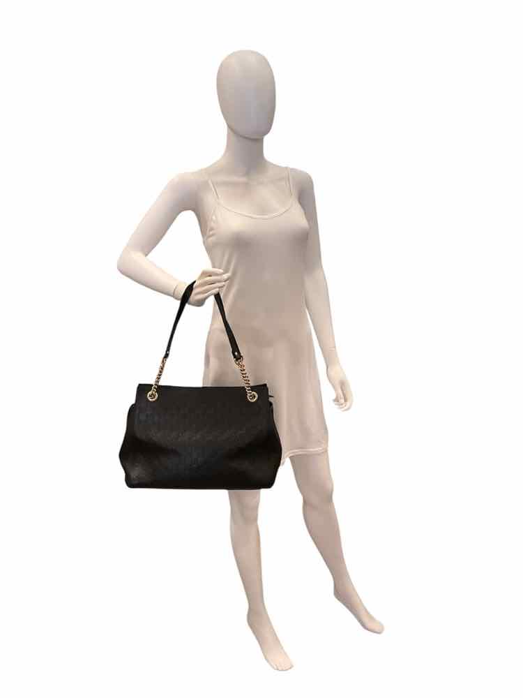 GUCCI Size Large black/gold hardware Purse