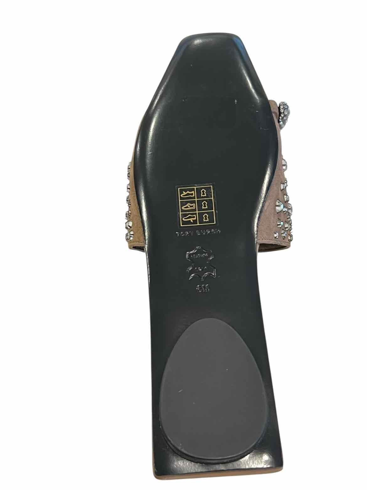 Tory Burch Size 6 BEIGE Shoes