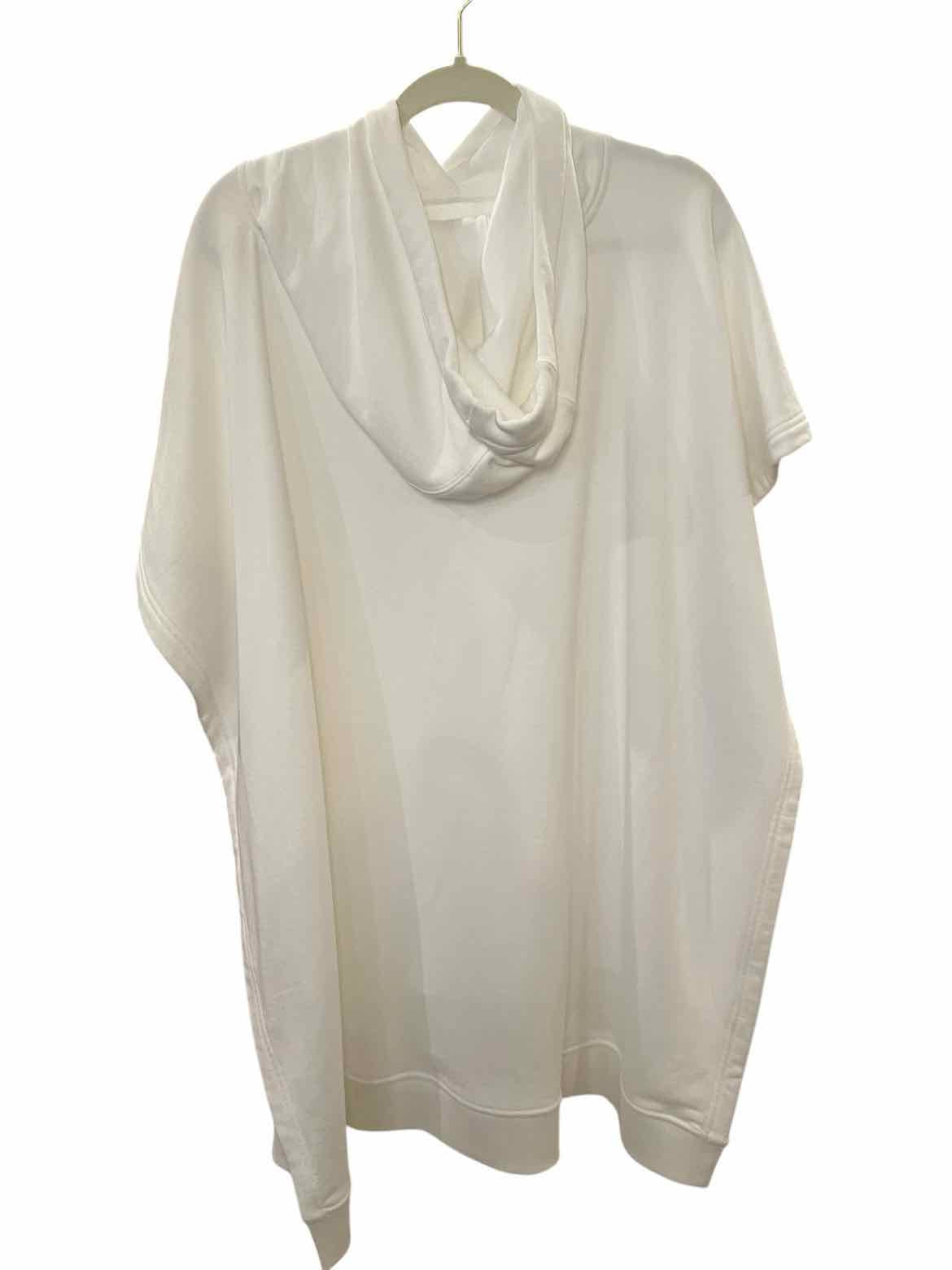 BURBERRY Size OS White Poncho