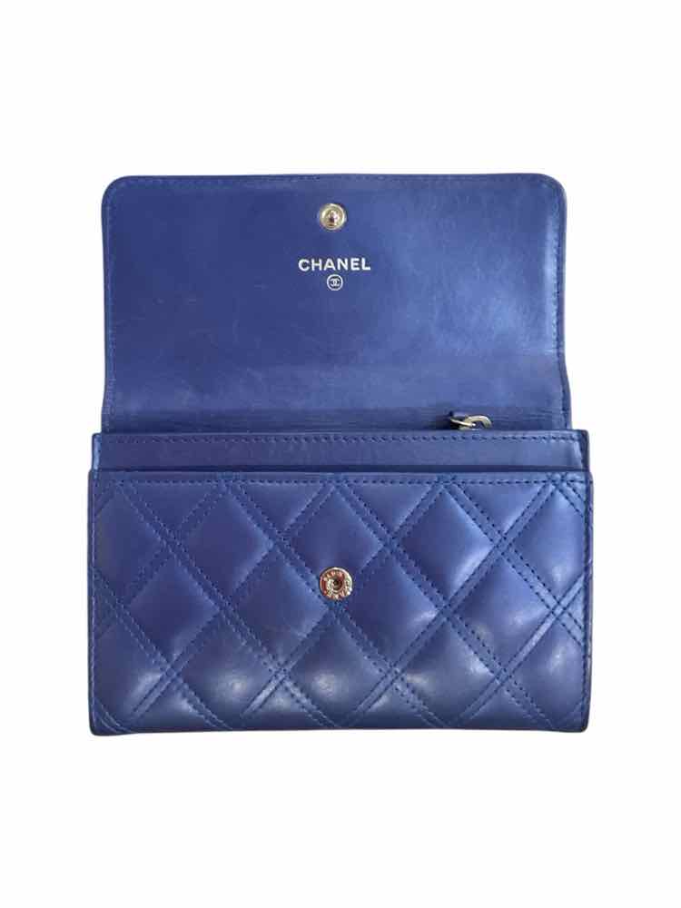Chanel Size Medium PERIWINKLE Wallet