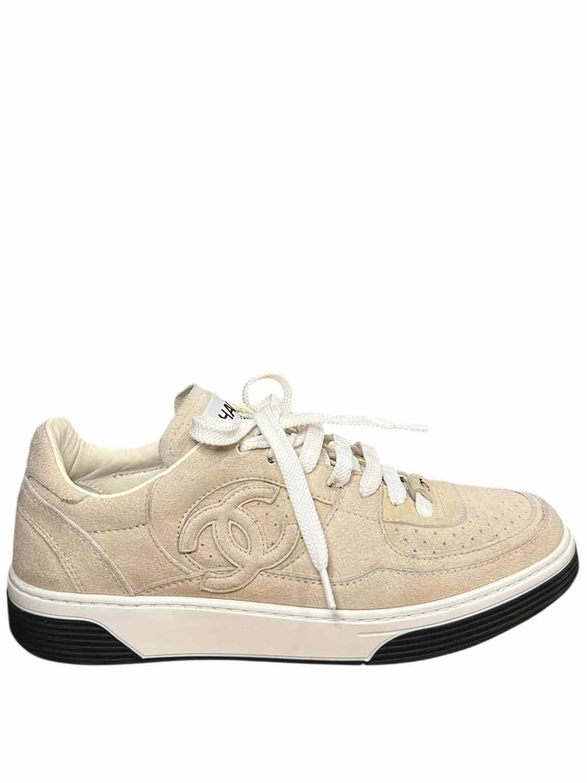 Chanel Size 37.5 lt brn/wh Shoes