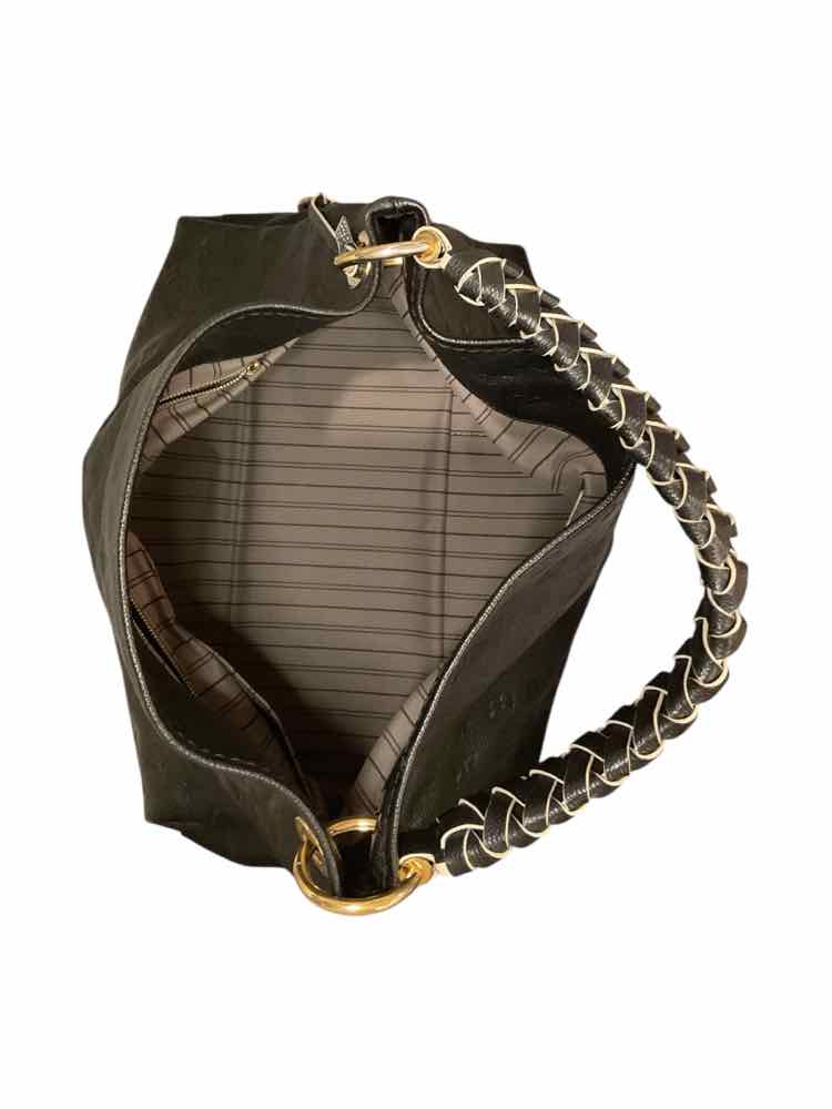 LOUIS VUITTON Size MM NOIR Purse