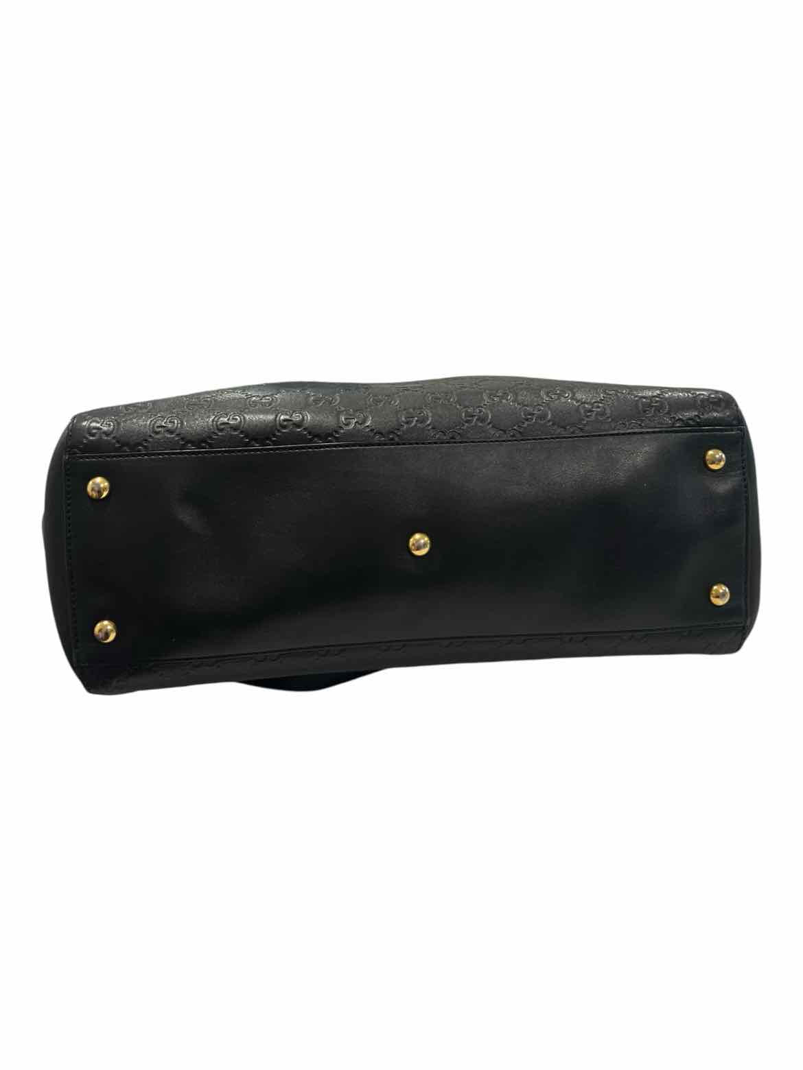 GUCCI Size Large black/gold hardware Purse