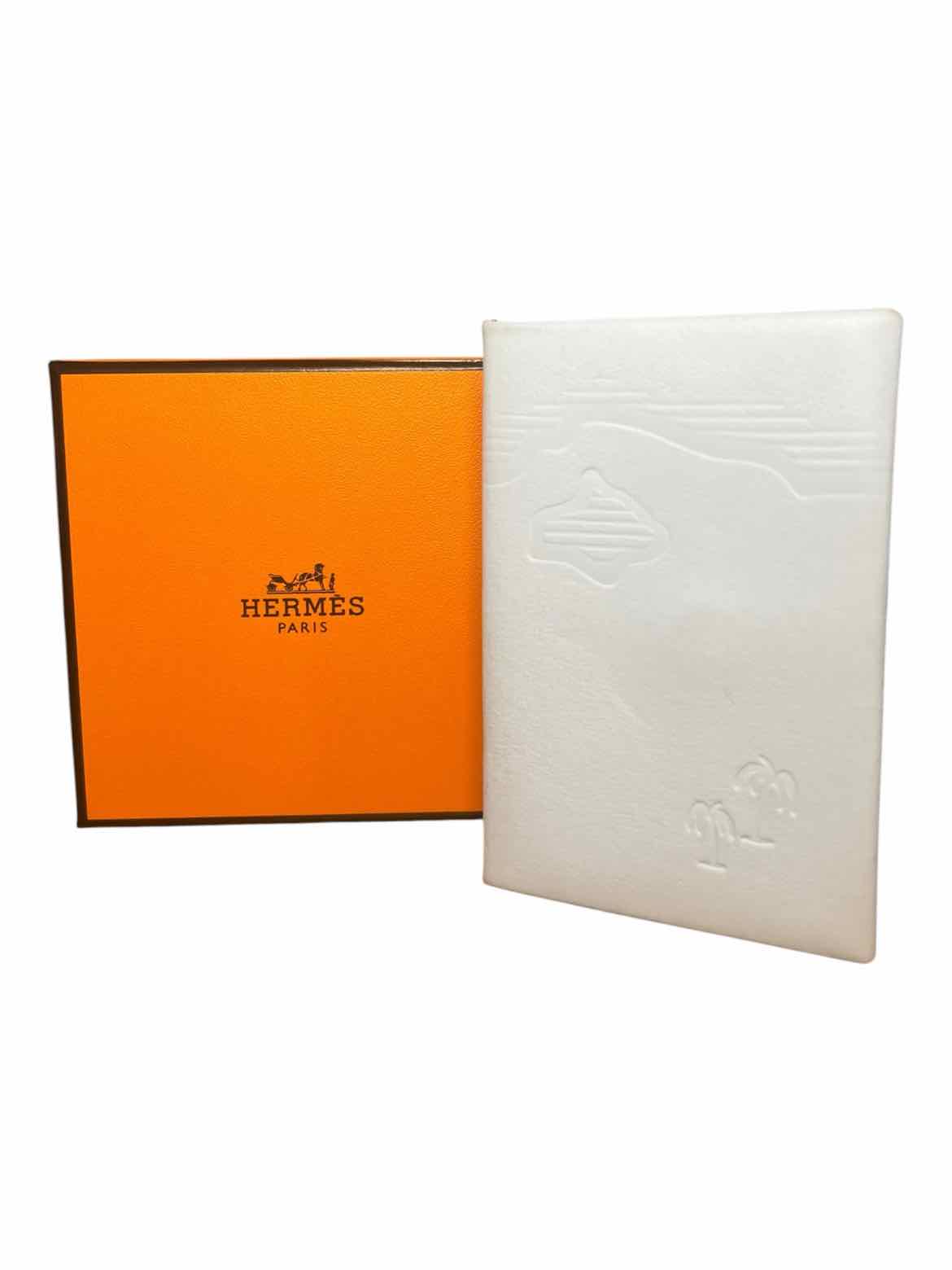 Hermes Size Small Mushroom Wallet