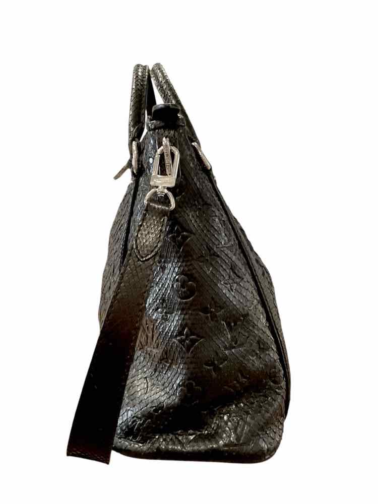 LOUIS VUITTON Size PM black/silver Purse