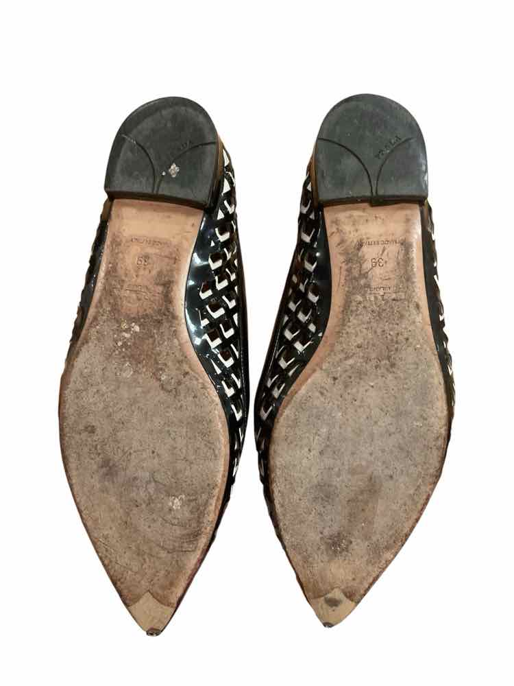 Prada Size 39 Black/White Shoes
