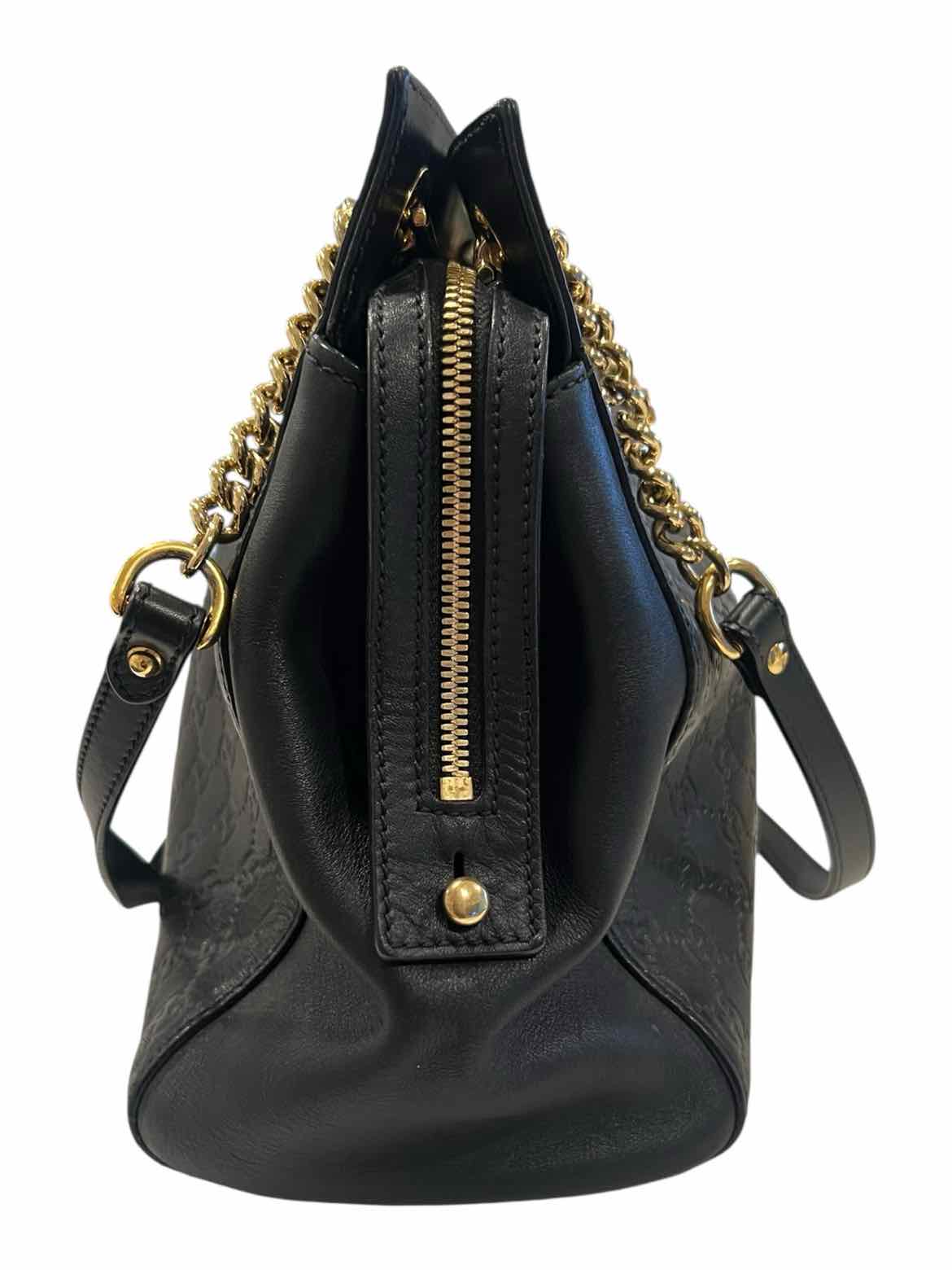 GUCCI Size Large black/gold hardware Purse