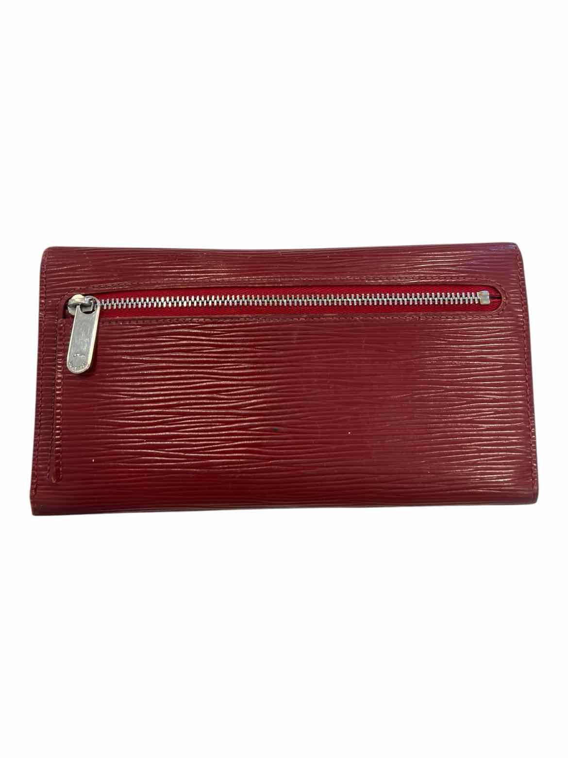 LOUIS VUITTON Size red/silver Wallet