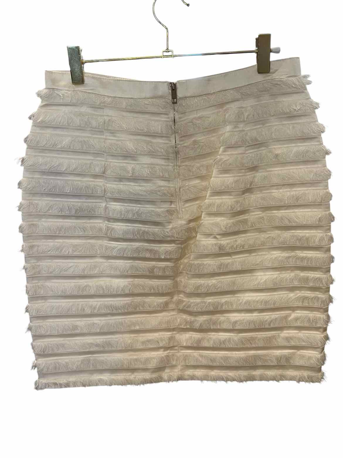 BURBERRY Size 6 Parchment Skirt