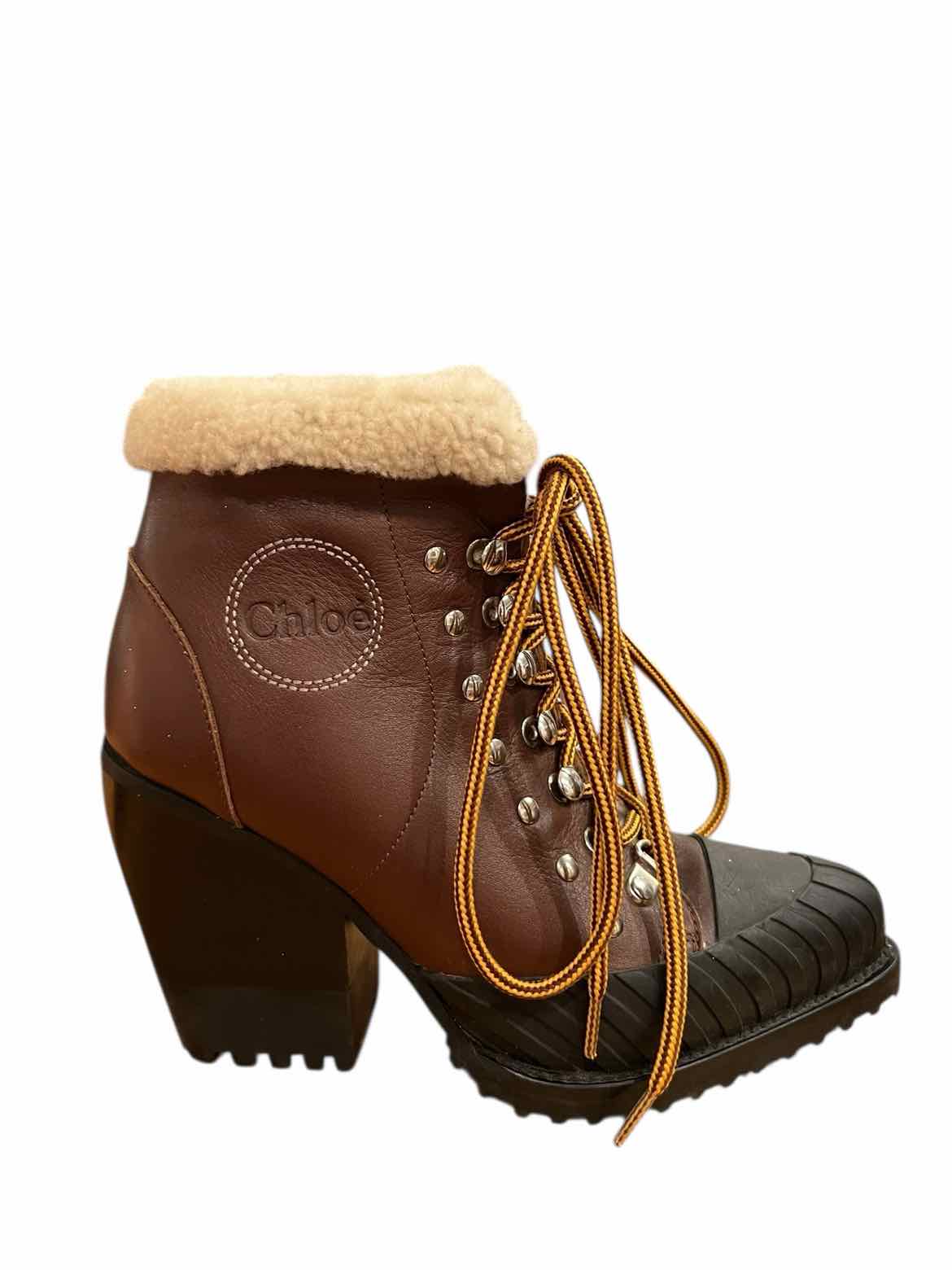CHLOE Size 35 BROWN BOOT