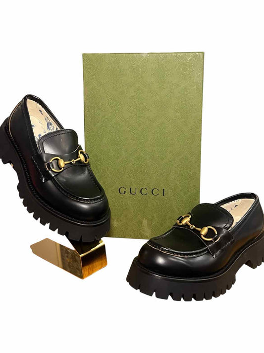 GUCCI Size 36.5 black/gold hardware Shoes