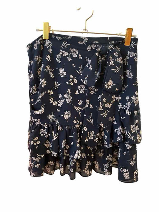 Cinq a Sept (5 a 7) Size 8 navy/white Skirt