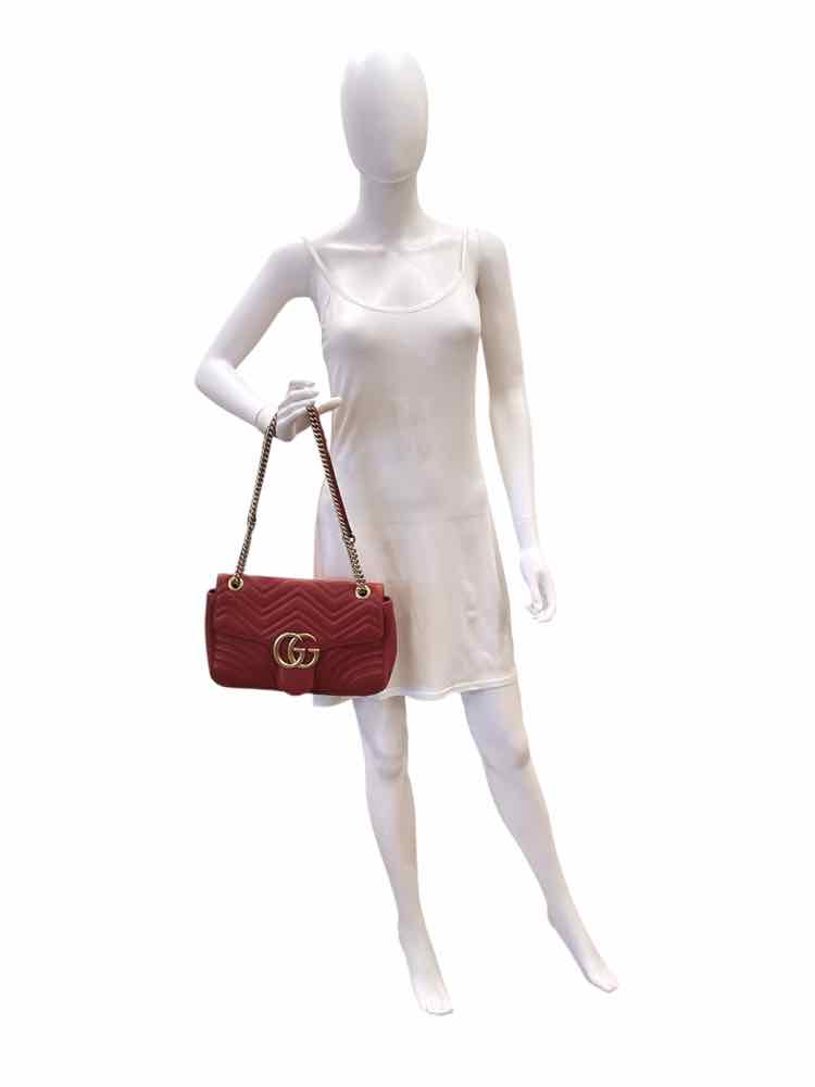 GUCCI Size Medium red/gold hardware Purse