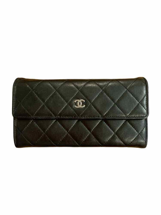 Chanel black/silver hardware Quilted Flap Wallet