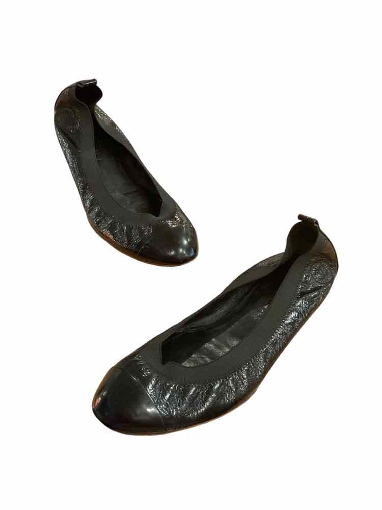 Chanel Size 39 black patent Shoes