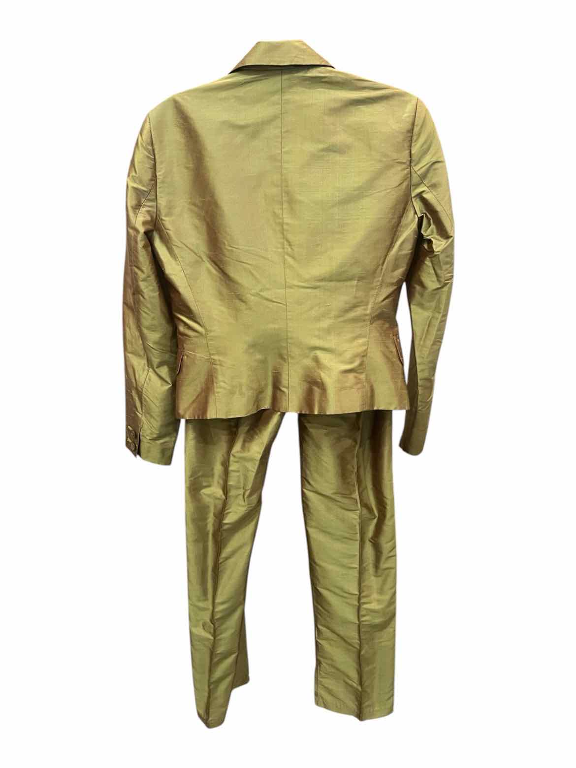 Divina Size 42 chartreuse suit