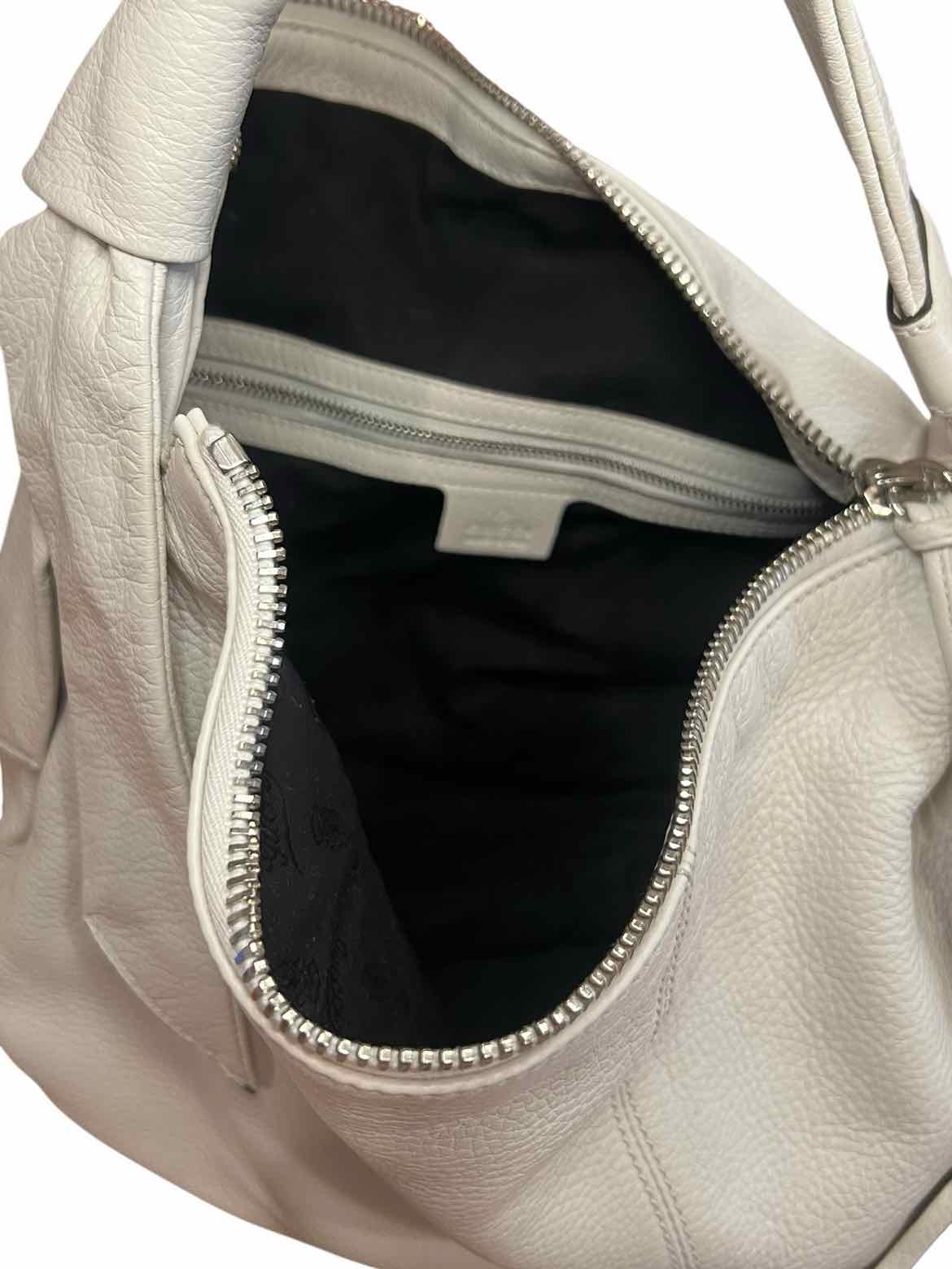 GUCCI off-white Purse