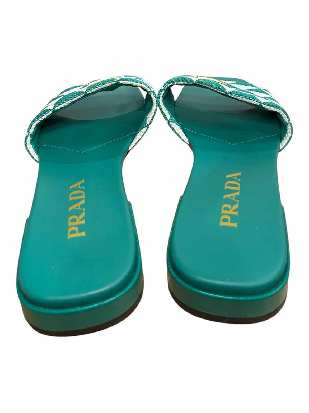 Prada Size 38.5 green/white Shoes