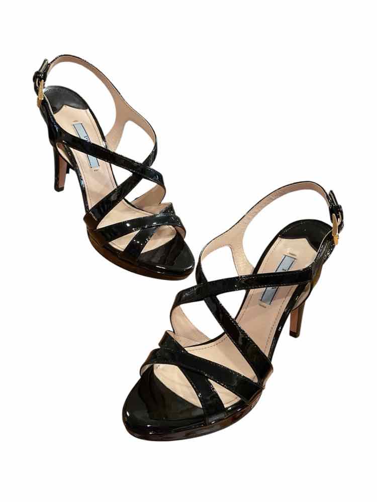 Prada Size 37 black patent Shoes