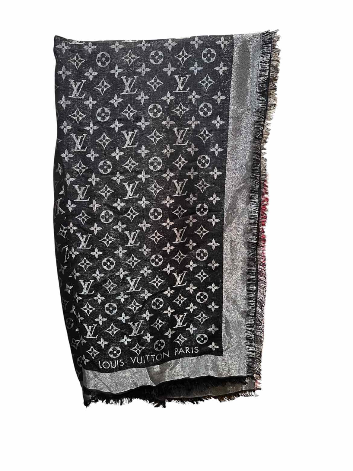 Louis Vuitton Size 56 X 56 black/silver Shine Shawl Shawl