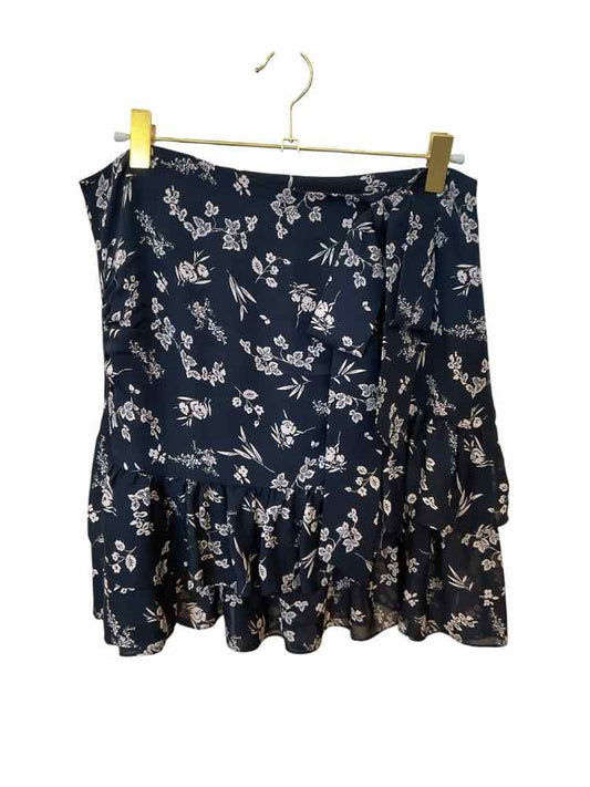Cinq a Sept (5 a 7) Size 6 navy/white Skirt