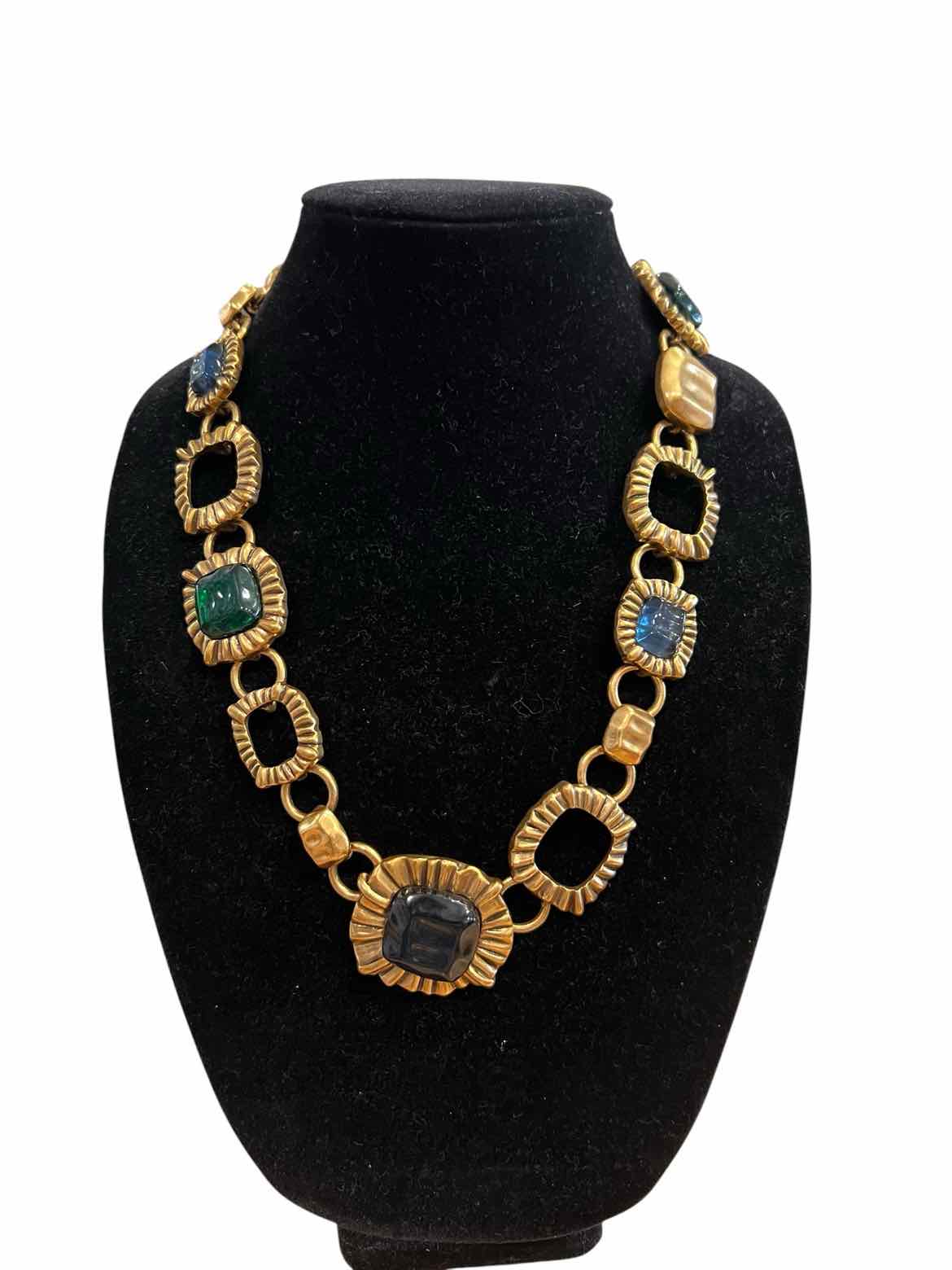 Oscar de la Renta Size Long gold/green/purp Necklace