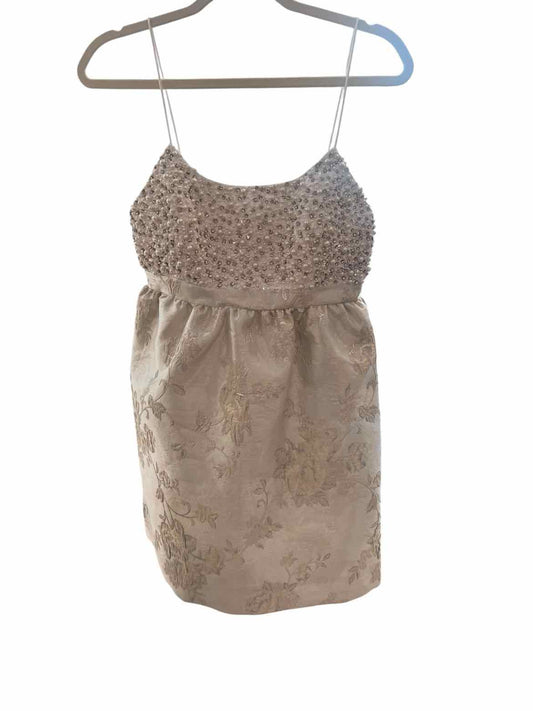 Alice + Olivia Size 0 white/silver/tan Cocktail