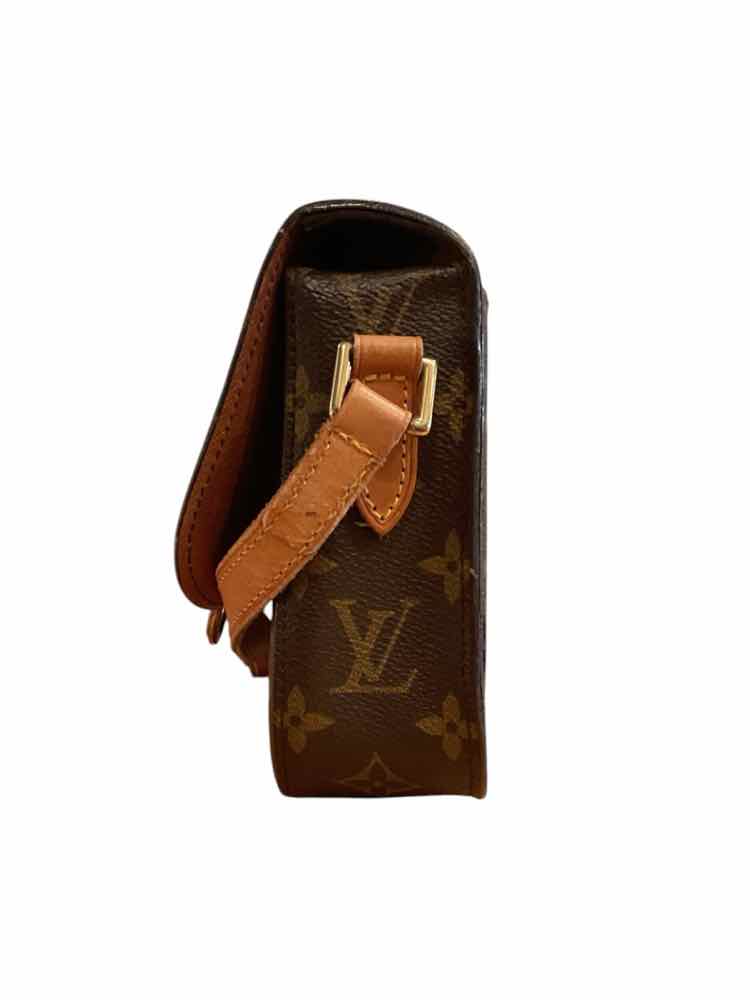 Louis Vuitton Size MM Monogram Saint Cloud Purse